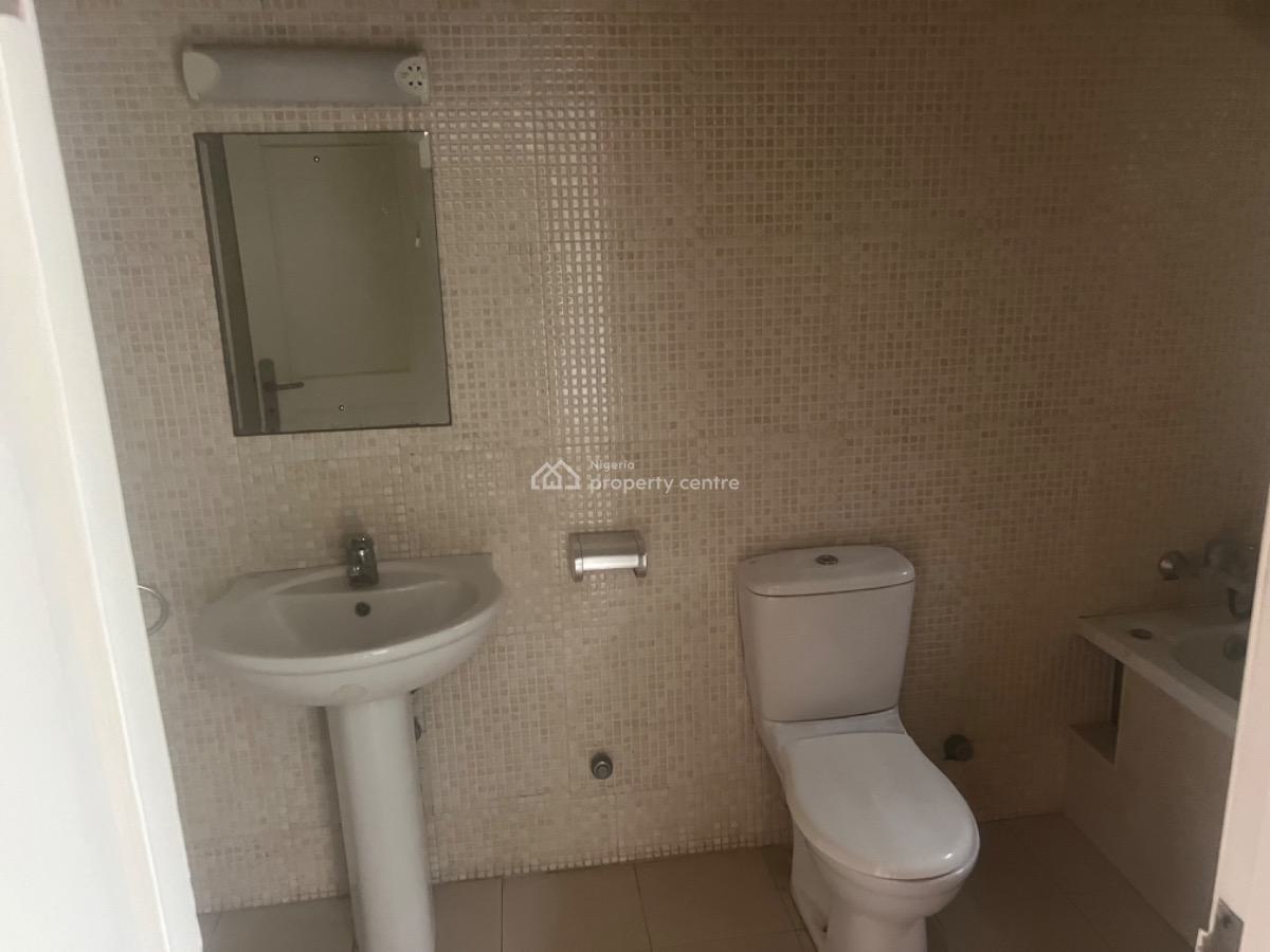 Luxury 3 Bedroom Apartment with Bq, Lekki Phase 1, Lekki, Lagos, Flat / Apartment for Rent