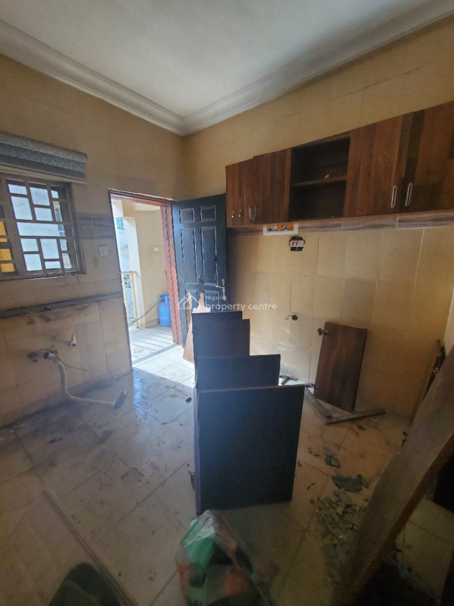 *sharp 2bedroom Flat on The 2nd Floor*, By Candellux Hotel, Durumi, Abuja, Flat / Apartment for Rent