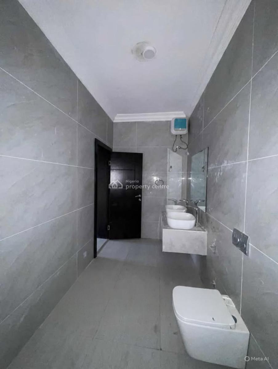 Spacious 3 Bedroom Apartment with Bq, Lekki Phase 1, Lekki, Lagos, Detached Duplex for Rent