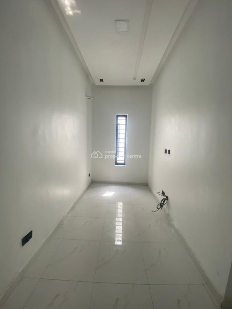 4 Bedroom Semi Detached Duplex with Bq, Second Toll Gate Daffodil Estate, Lekki, Lagos, Semi-detached Duplex for Rent