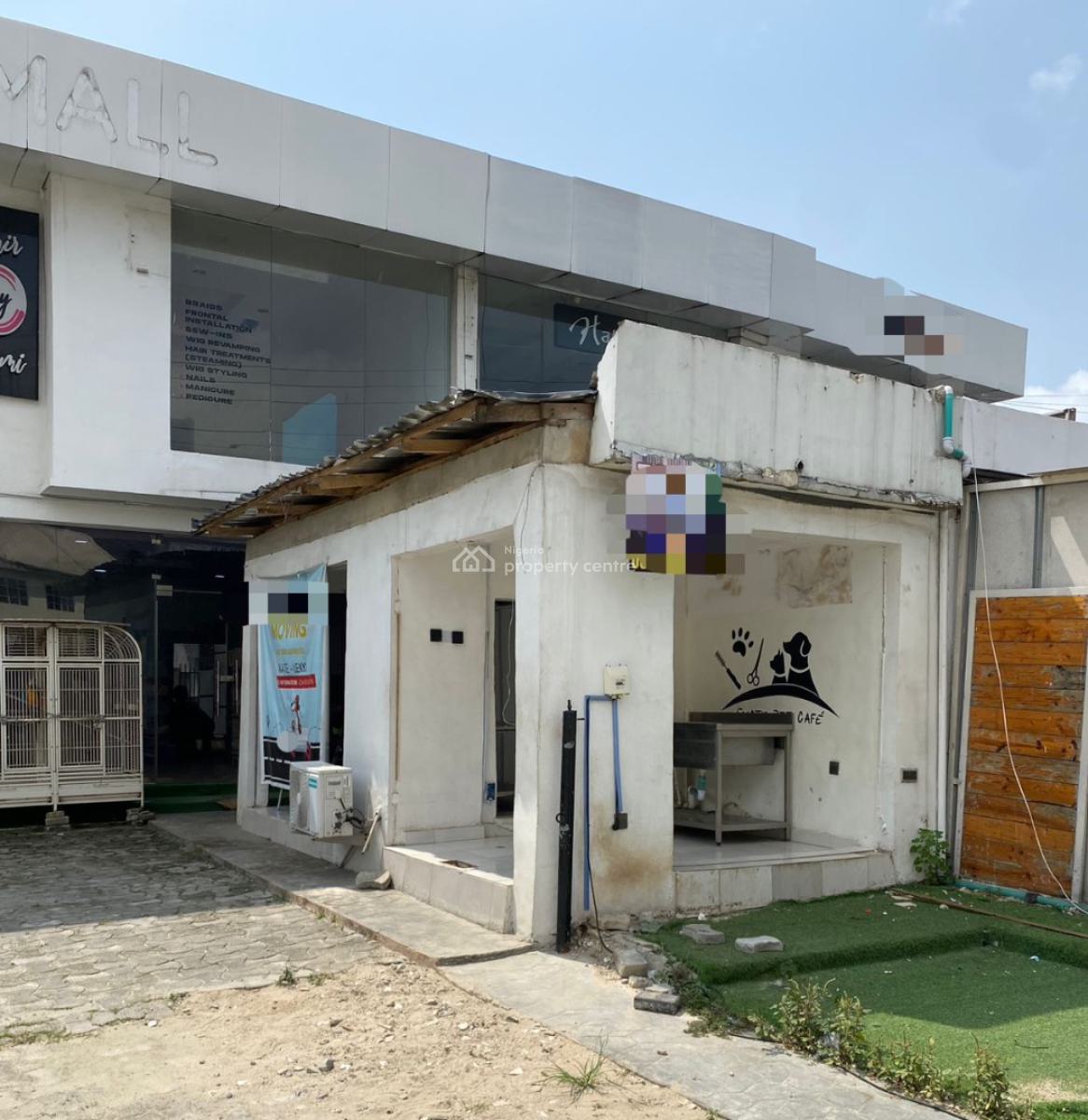 Grill Shop Facing Road in a Busy Prime Location, in a Busy Prime Location, Lekki Phase 1, Lekki, Lagos, Shop for Rent