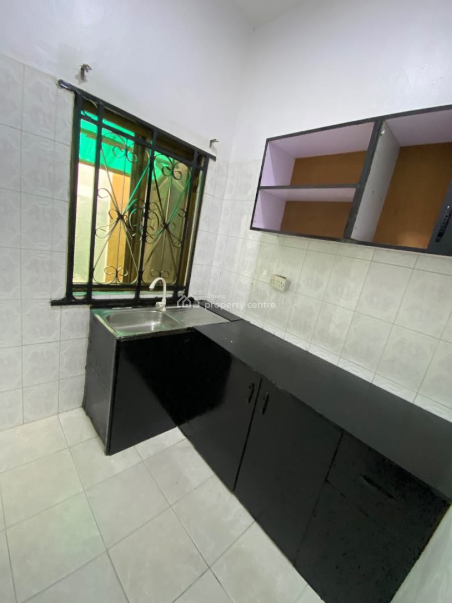 Luxury Room and Parlor Two Toilet  in a Serene Environment, in a Serene Neighborhood, Lekki Phase 1, Lekki, Lagos, Mini Flat (room and Parlour) for Rent