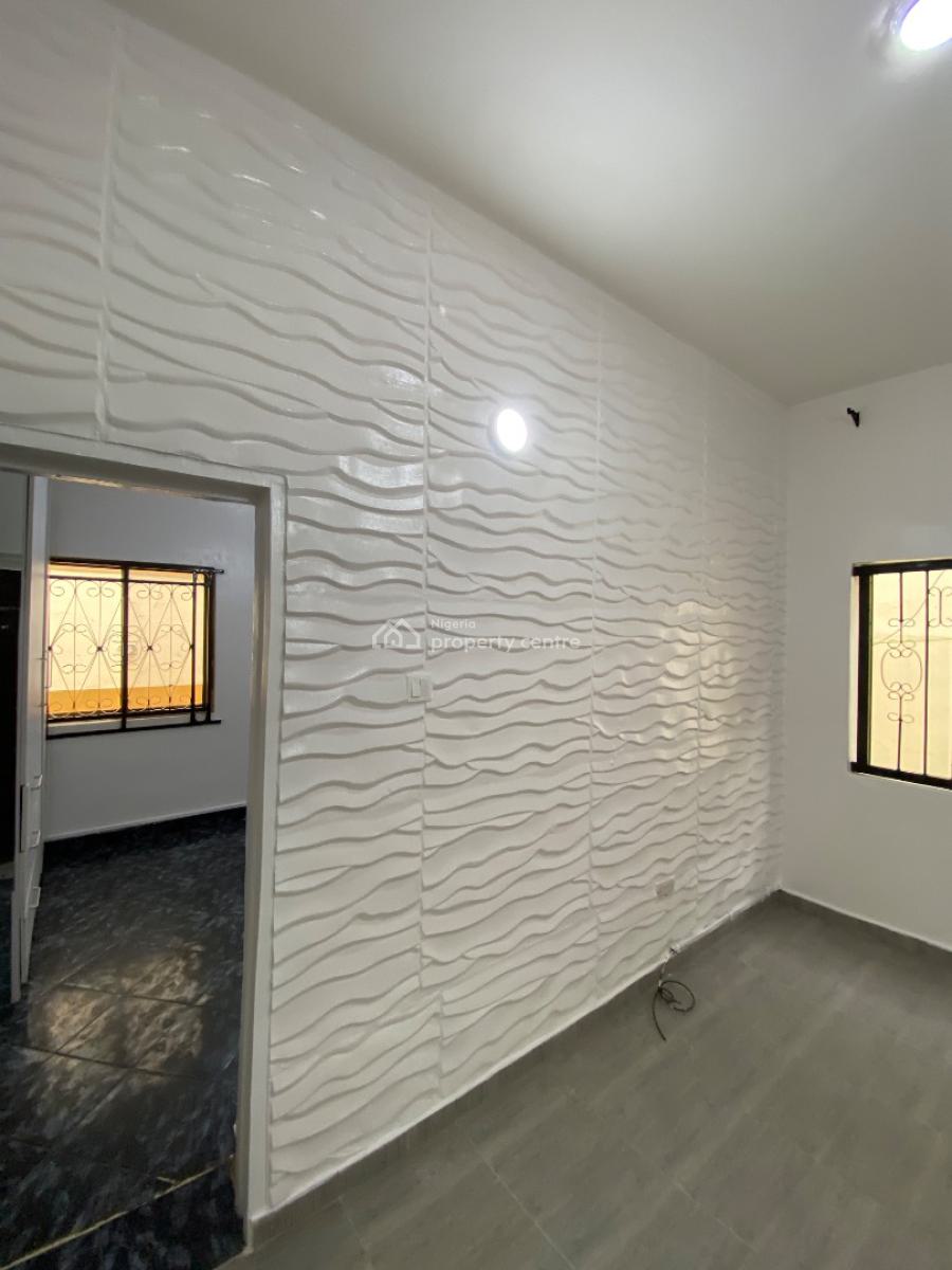 Luxury Room and Parlor Two Toilet  in a Serene Environment, in a Serene Neighborhood, Lekki Phase 1, Lekki, Lagos, Mini Flat (room and Parlour) for Rent