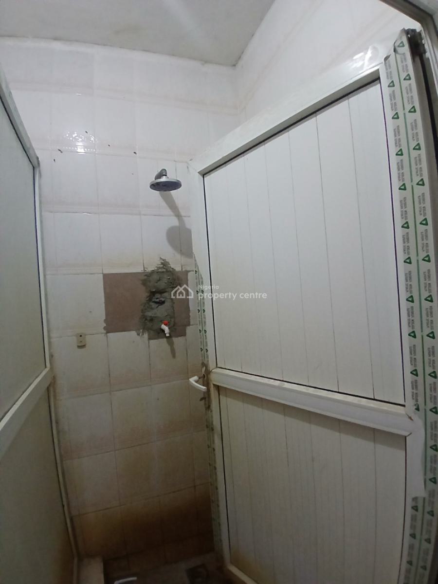 2 Bedrooms with Shared Kitchen, Badore, Ajah, Lagos, Flat / Apartment for Rent