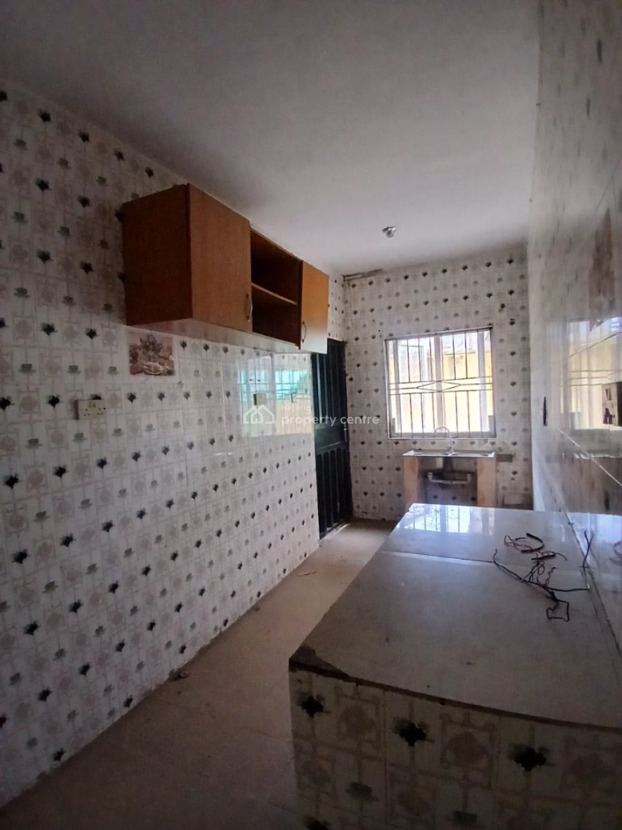 2 Bedrooms with Shared Kitchen, Badore, Ajah, Lagos, Flat / Apartment for Rent