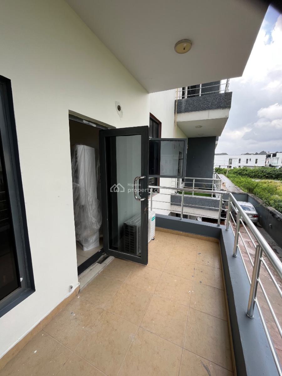 Massive 3 Bedroom Apartment with Bq, Oral Estate, Lekki, Lagos, Flat / Apartment for Rent