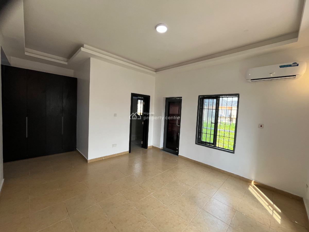 Massive 3 Bedroom Apartment with Bq, Oral Estate, Lekki, Lagos, Flat / Apartment for Rent