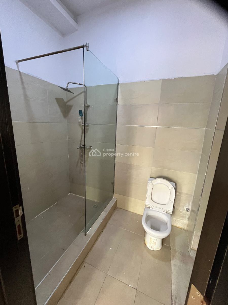 Massive 3 Bedroom Apartment with Bq, Oral Estate, Lekki, Lagos, Flat / Apartment for Rent