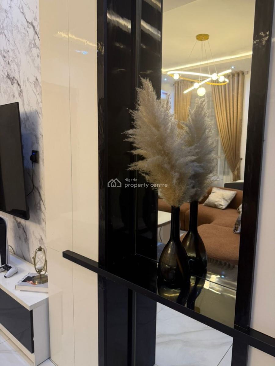 a Tasteful Furnished Apartment with All Important Amenities and 24 H, Lekki Phase 1, Lekki, Lagos, Flat / Apartment Short Let