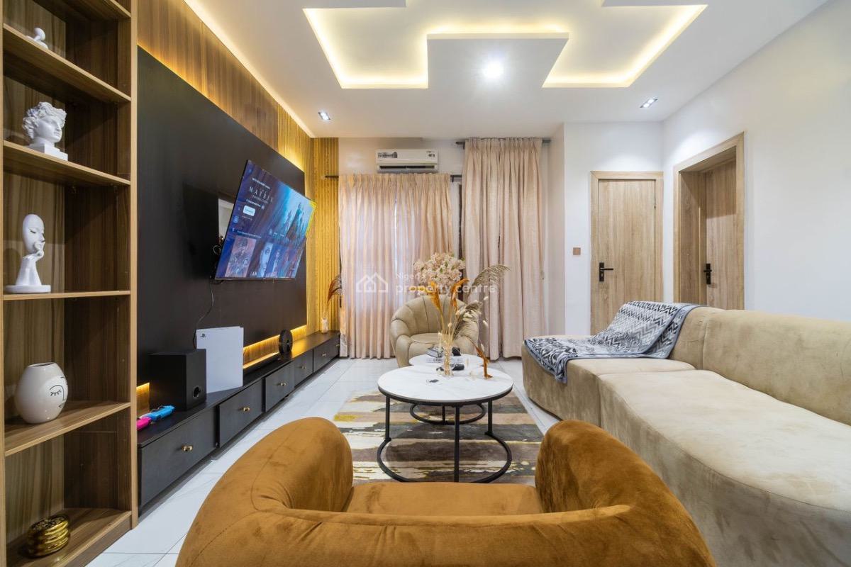 Beautiful 1 Bedroom in a Secure Estate + Ps4 & Massive Balcony, Lekki Phase 1, Lekki, Lagos, Flat / Apartment Short Let