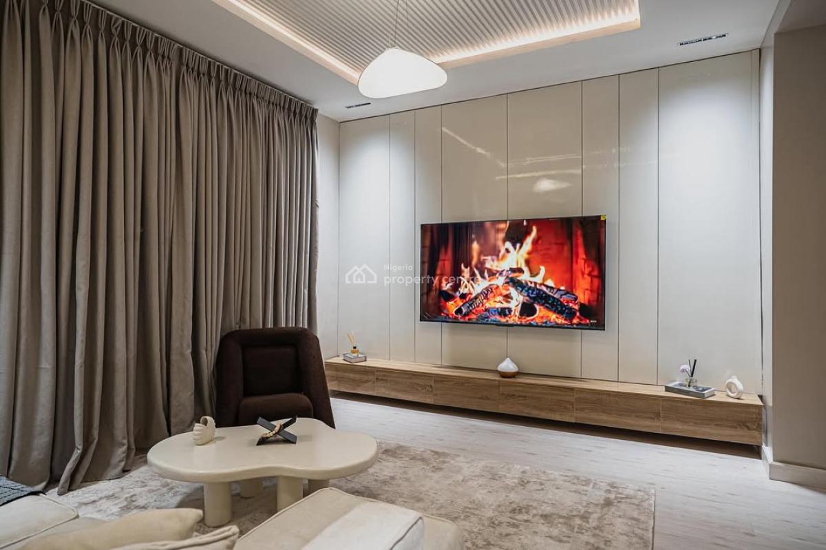 Cozy Beautiful 1 Bedroom Apartment with Gym, & Swimming Pool, Freedom Way, Lekki, Lagos, Flat / Apartment Short Let