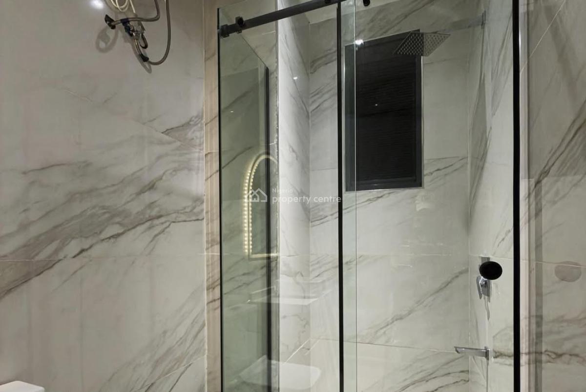 Cozy Beautiful 1 Bedroom Apartment with Gym, & Swimming Pool, Freedom Way, Lekki, Lagos, Flat / Apartment Short Let