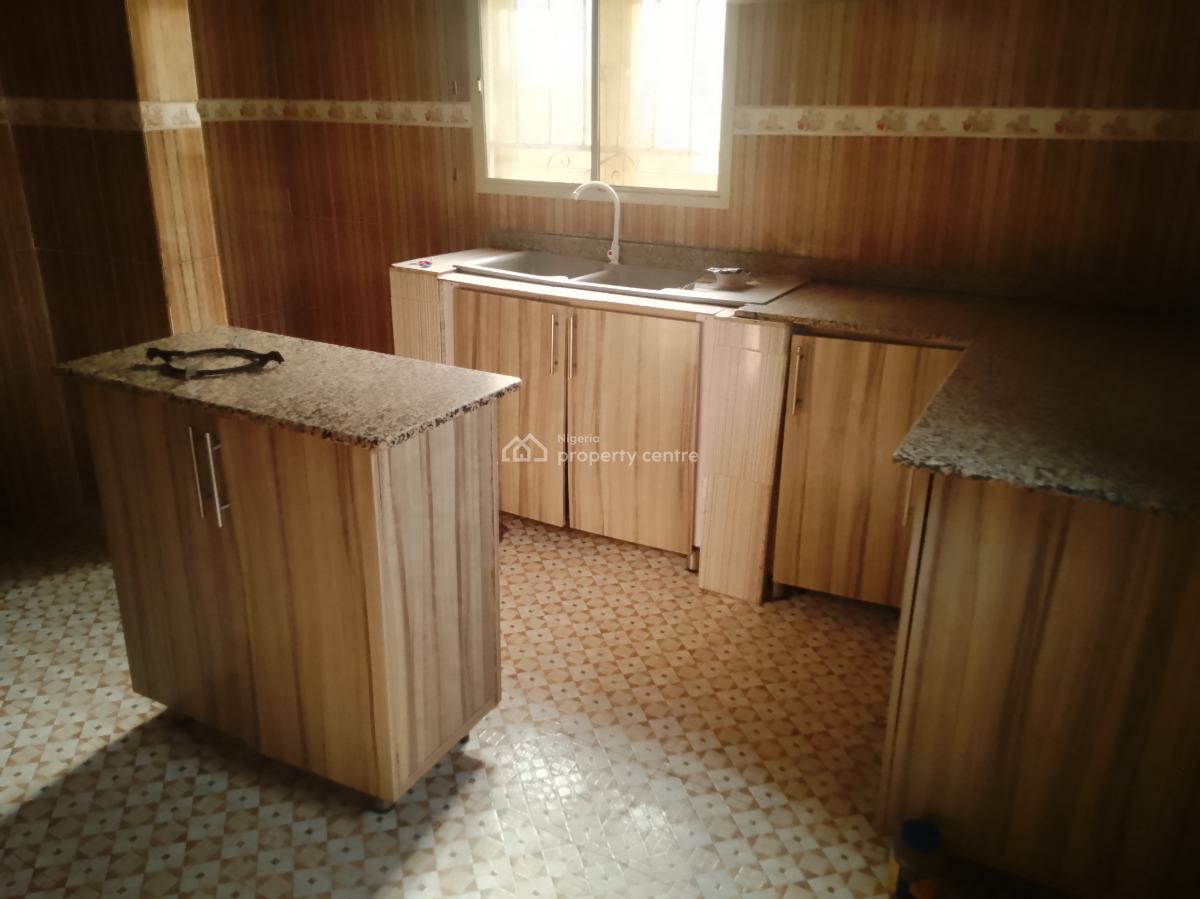 Luxury Three Bedroom Duplex with Bq, Scc Road, Ushafa, Bwari, Abuja, Detached Duplex for Rent