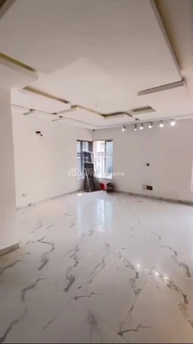 Newly Renovated Spacious Serviced  2bedroom Apartment, Chisco Ikate, Lekki Phase 1, Lekki, Lagos, Flat / Apartment for Rent