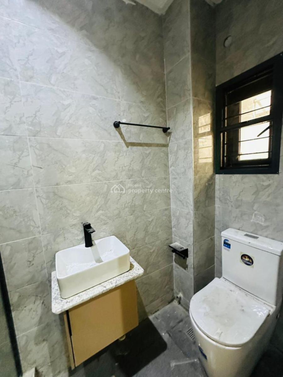 Newly Built 3 Bedroom Apartment and a 4 Bedroom Penthouse with Study, Lekki Phase 1, Lekki, Lagos, Flat / Apartment for Rent