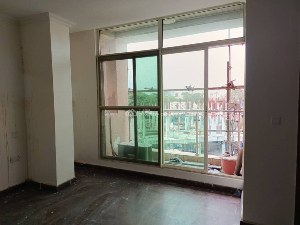 Clean 3bedroom in Ikoyi Negotiatable, Ikoyi, Lagos, Flat / Apartment for Rent