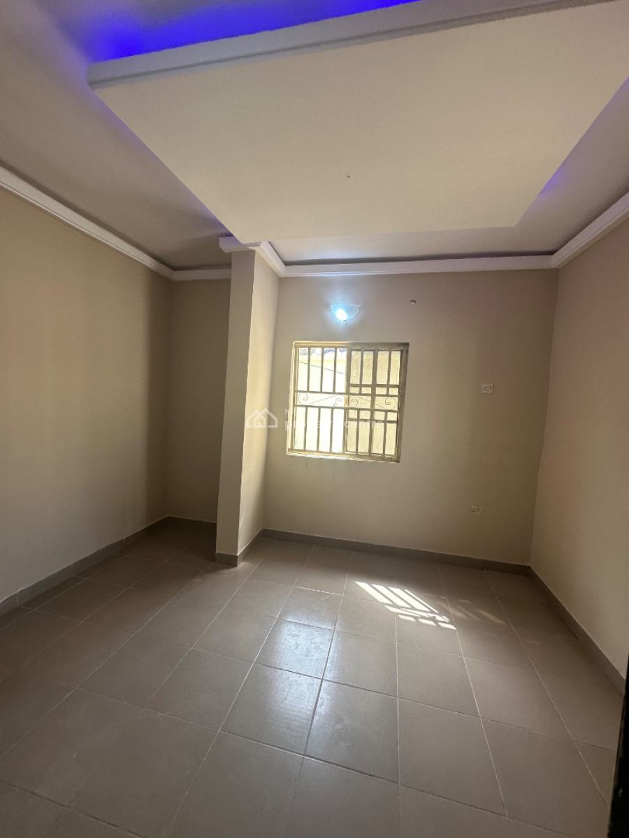 Two Bedroom Apartment in a Decent Environment, 2nd Avenue, Gwarinpa, Abuja, Flat / Apartment for Rent