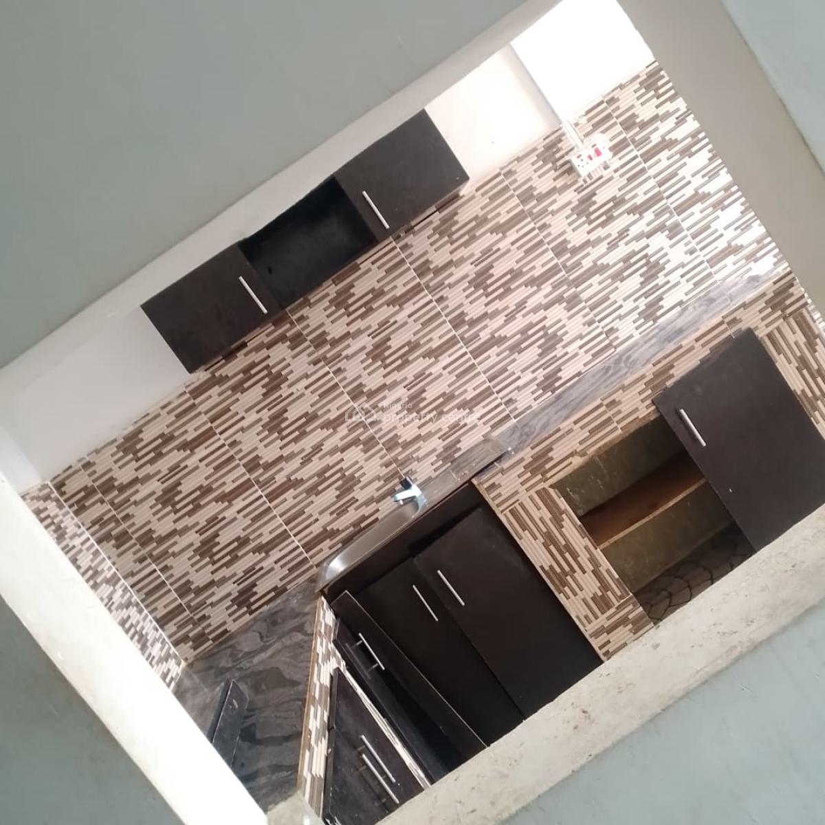 3 Bedroom Flat, Galilee,oki Olodo, Ibadan, Oyo, Flat / Apartment for Rent