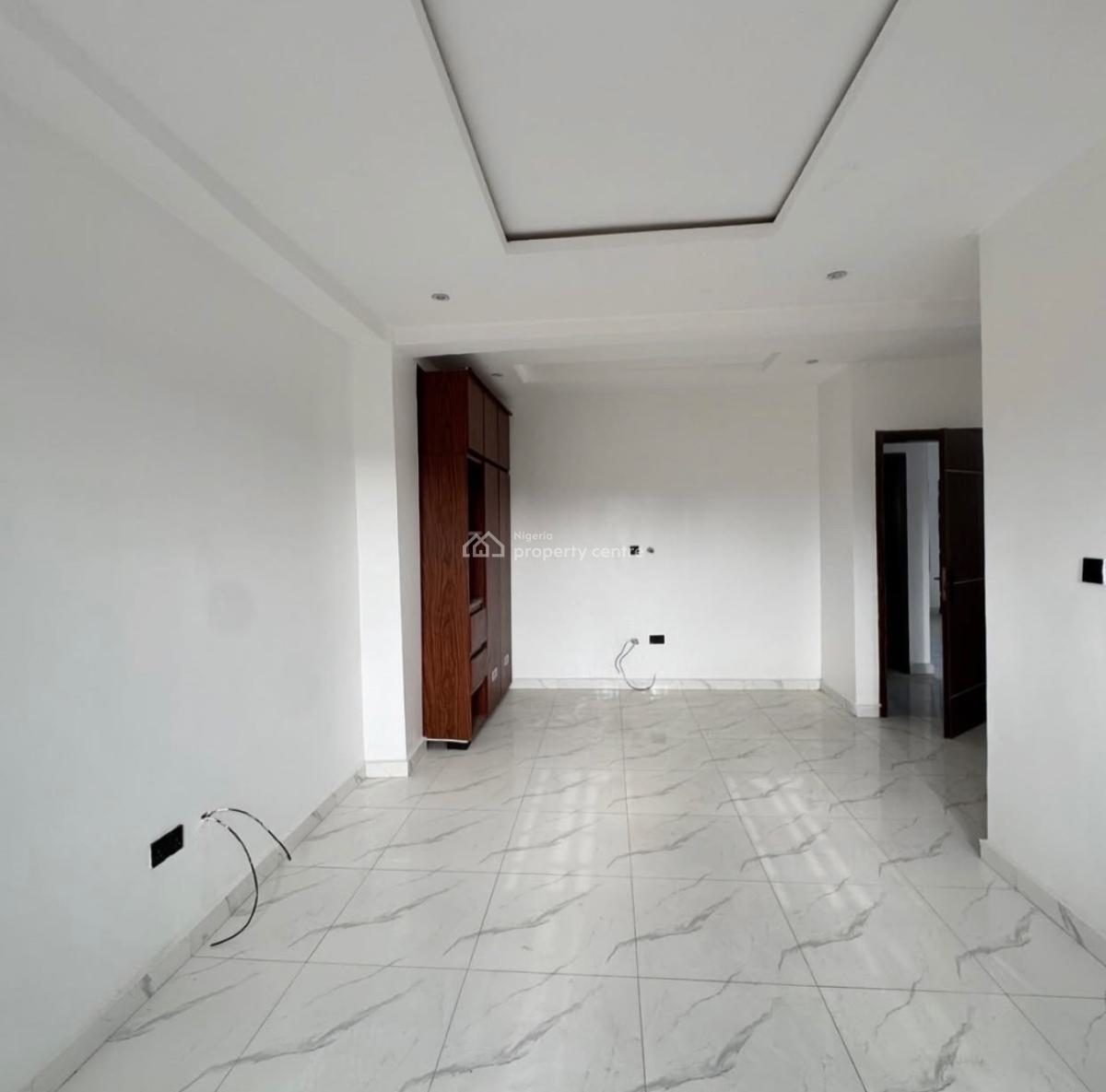 2 Bedroom Apartment, Ologolo Axis, Igbo Efon, Lekki, Lagos, Flat / Apartment for Sale