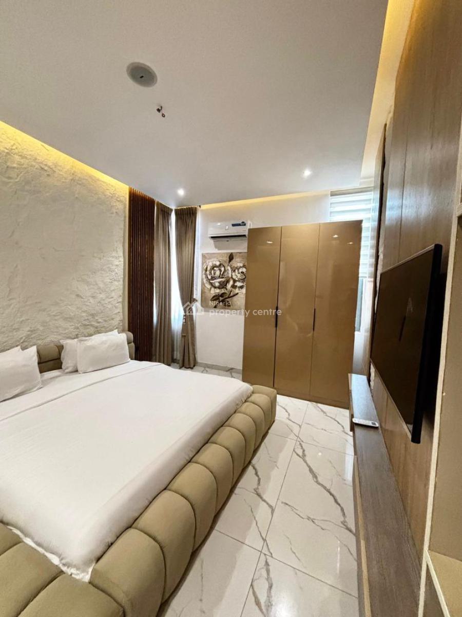 Luxury 2 Bedroom Apartment with Ps5 and Snooker Board, Lekki Phase 1, Lekki, Lagos, Flat / Apartment Short Let