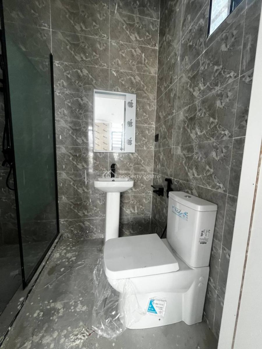 2 Bedroom Apartment, Ologolo, Lekki, Lagos, Flat / Apartment for Sale