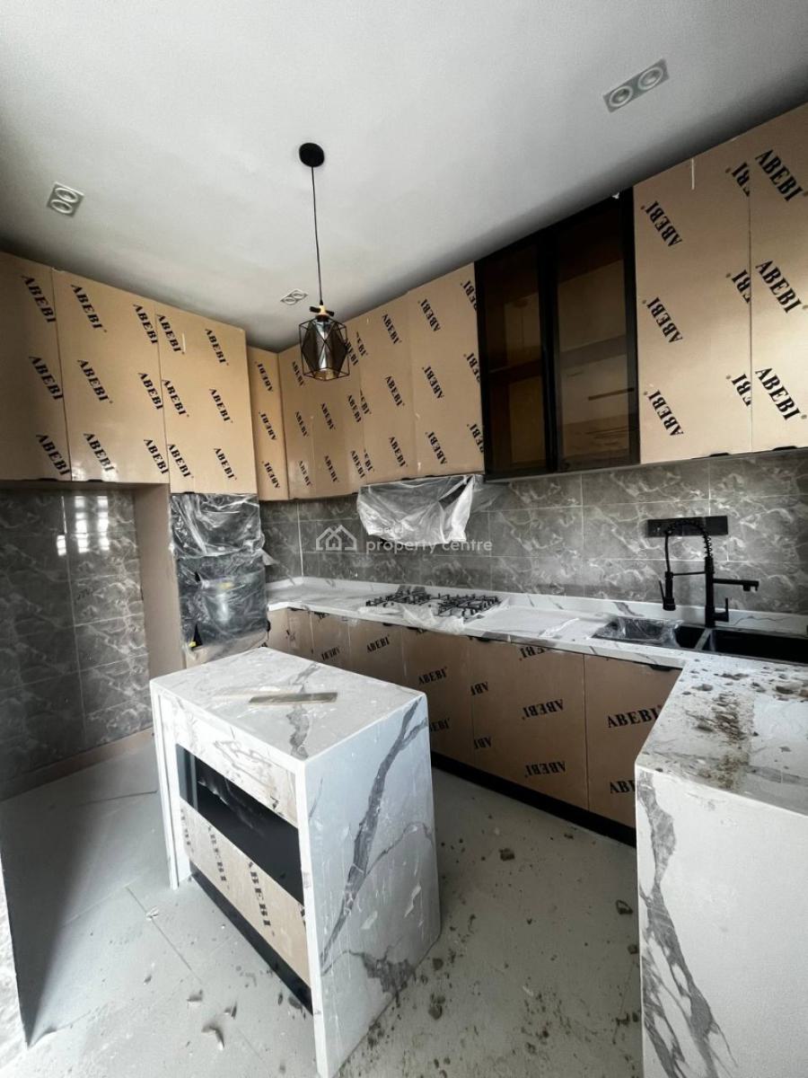 2 Bedroom Apartment, Ologolo, Lekki, Lagos, Flat / Apartment for Sale