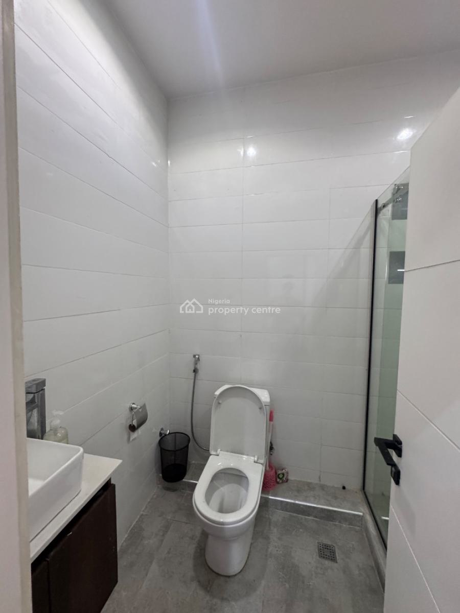 Fully Furnished 3 Bedrooms Apartment, Lekki Phase 1, Lekki, Lagos, Flat / Apartment for Sale