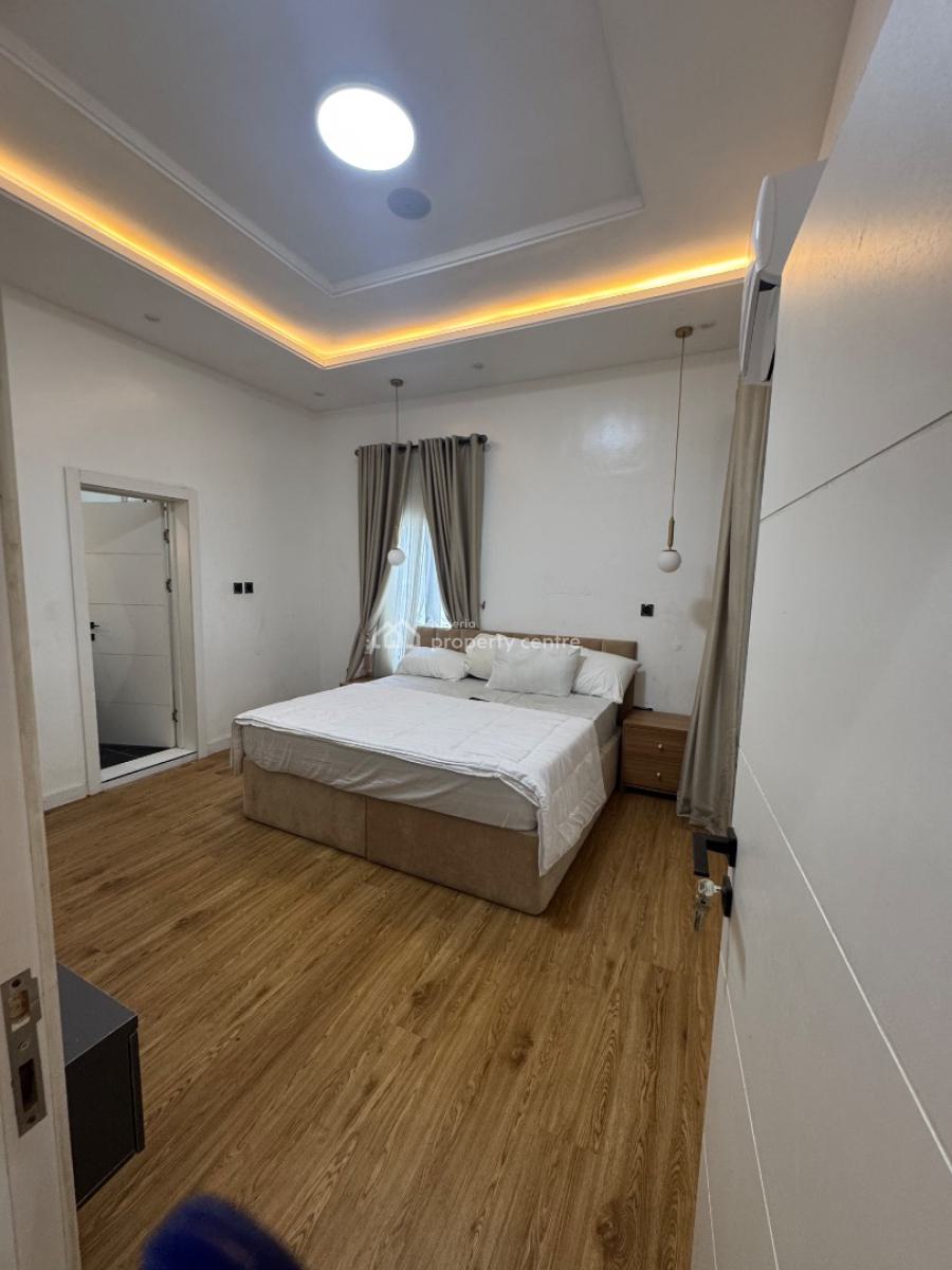 Fully Furnished 3 Bedrooms Apartment, Lekki Phase 1, Lekki, Lagos, Flat / Apartment for Sale