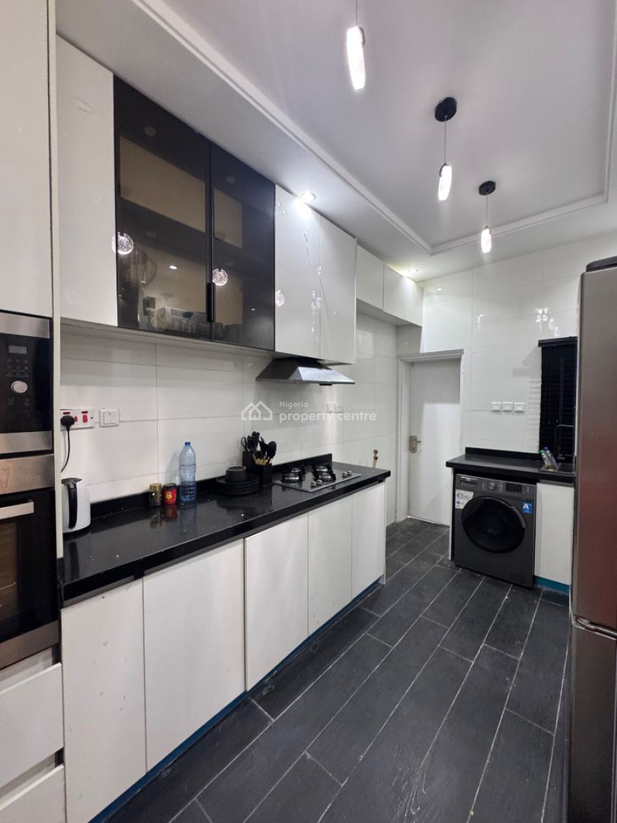 Fully Furnished 3 Bedrooms Apartment, Lekki Phase 1, Lekki, Lagos, Flat / Apartment for Sale