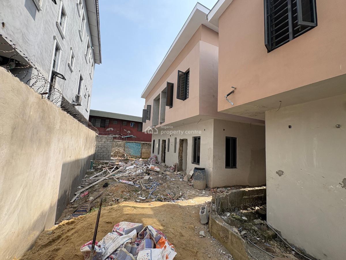 Unique 4 Bedrooms Home, Ogudu, Lagos, Semi-detached Duplex for Sale