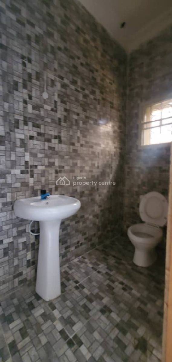2 Bedroom Apartment, Ologolo, Lekki, Lagos, Flat / Apartment for Rent