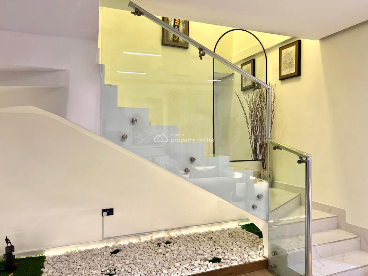 Luxury 2 Bedroom Maisonette with Alexa, Ps5, Balcony, and Elevator, Freedom Way, Lekki Phase 1, Lekki, Lagos, Flat / Apartment Short Let