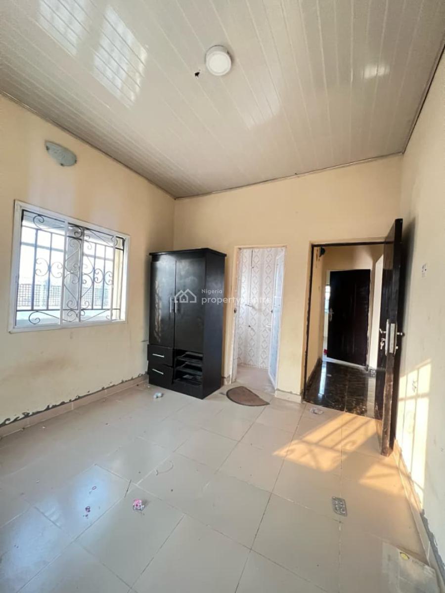 2 Bedroom Flat, Albarika,ashaka 1, Asunle Road,off Akala Express, Ibadan, Oyo, Flat / Apartment for Rent