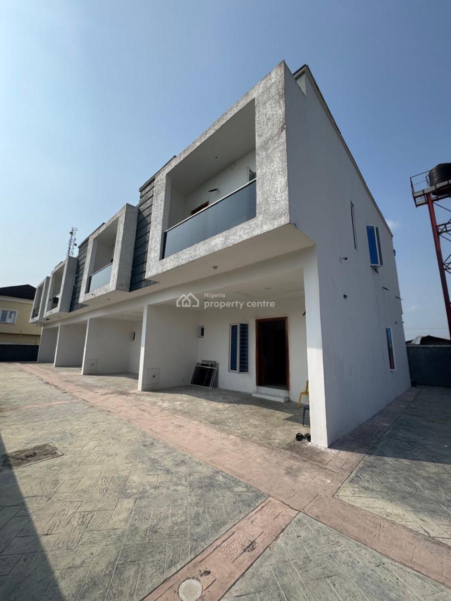Four Bedrooms Terrace, Ikota, Lekki, Lagos, Terraced Duplex for Sale