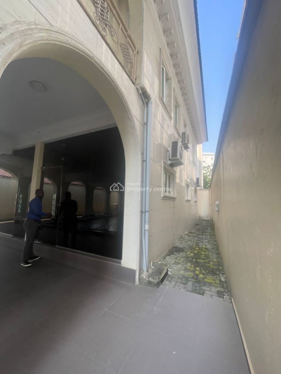 a Well-finished 4-bedroom Flat with a 1-room Bq, Located in a Premium,, Ikoyi, Ikoyi Lagos., Ikoyi, Lagos, House for Rent