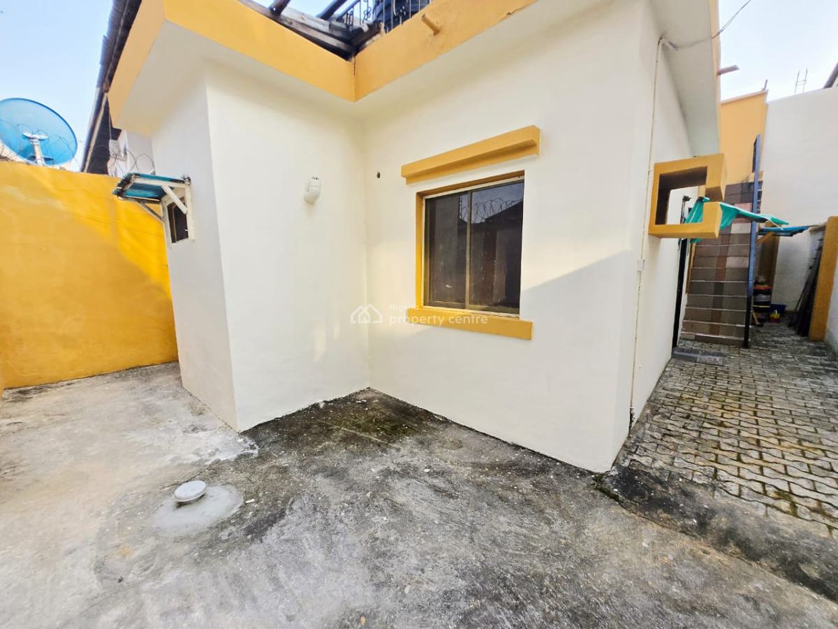 Spacious 1-bedroom Apartment, Lekki Phase 1, Lekki, Lagos, Flat / Apartment for Rent