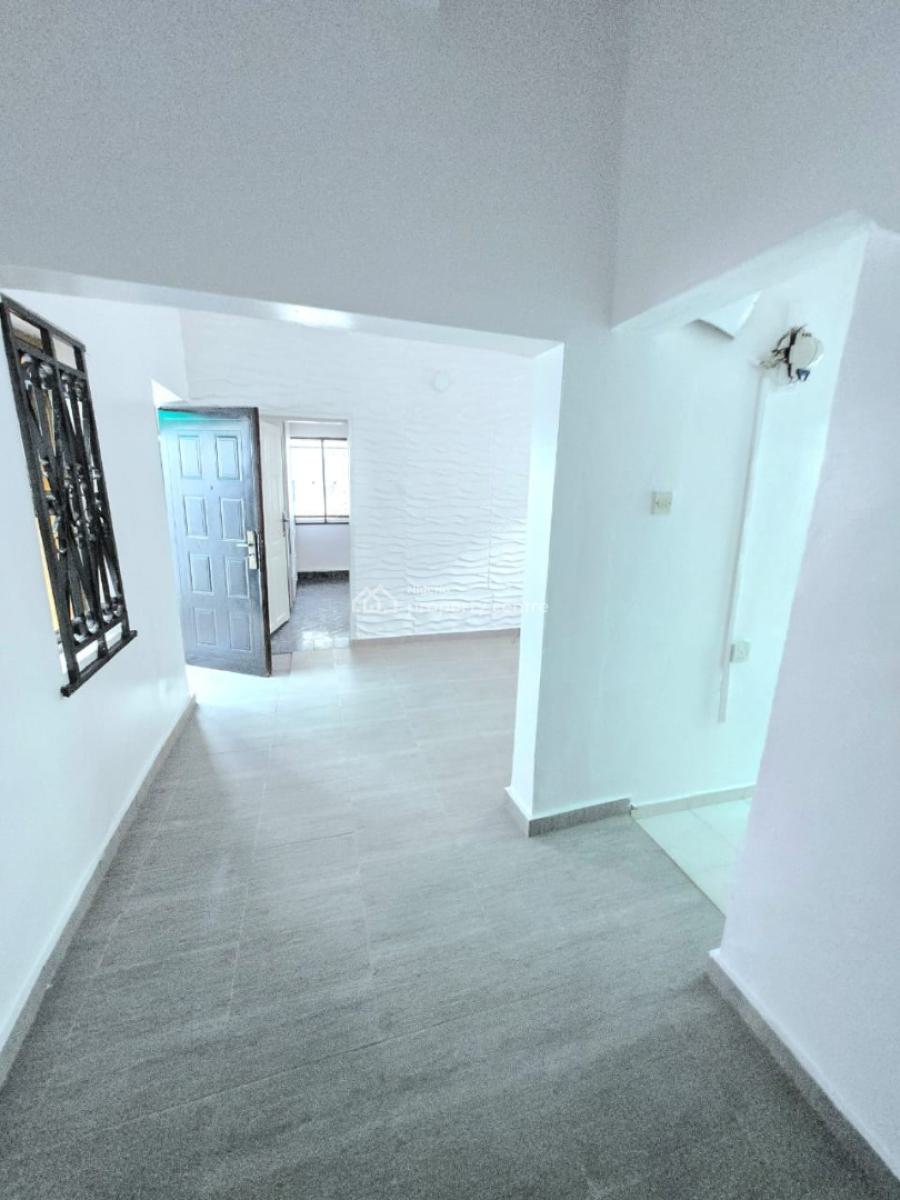 Spacious 1-bedroom Apartment, Lekki Phase 1, Lekki, Lagos, Flat / Apartment for Rent