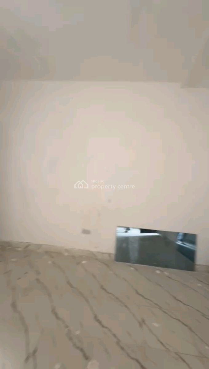 a Relatively New and Spacious Miniflat, Groundfloor with 1toilet, Off Market Street, Shomolu, Lagos, Mini Flat (room and Parlour) for Rent