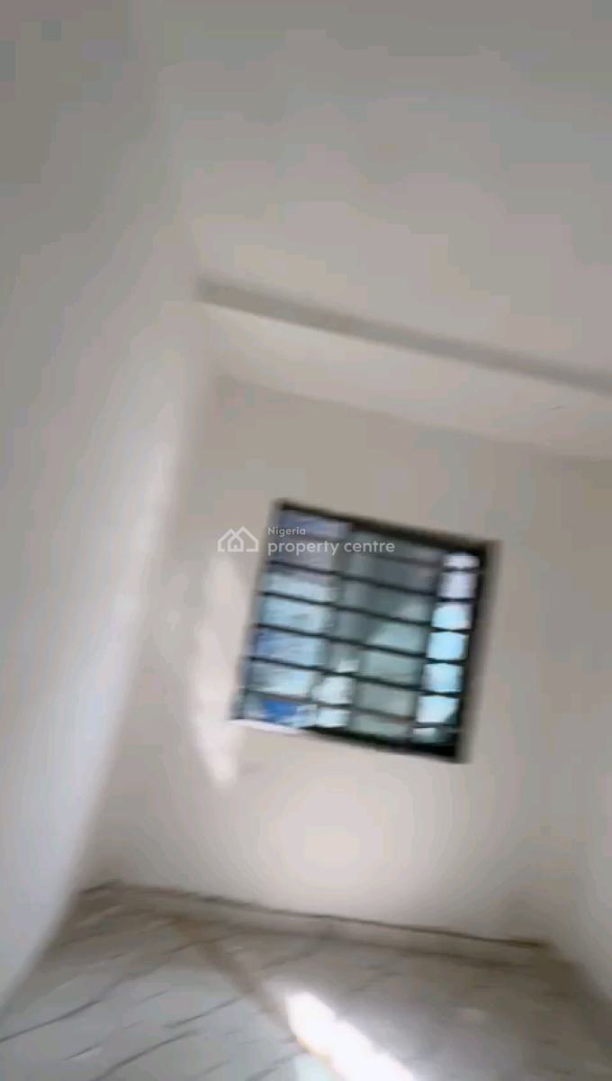 a Relatively New and Spacious Miniflat, Groundfloor with 1toilet, Off Market Street, Shomolu, Lagos, Mini Flat (room and Parlour) for Rent