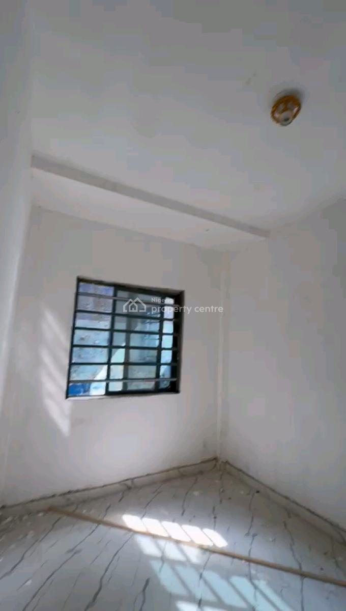 a Relatively New and Spacious Miniflat, Groundfloor with 1toilet, Off Market Street, Shomolu, Lagos, Mini Flat (room and Parlour) for Rent