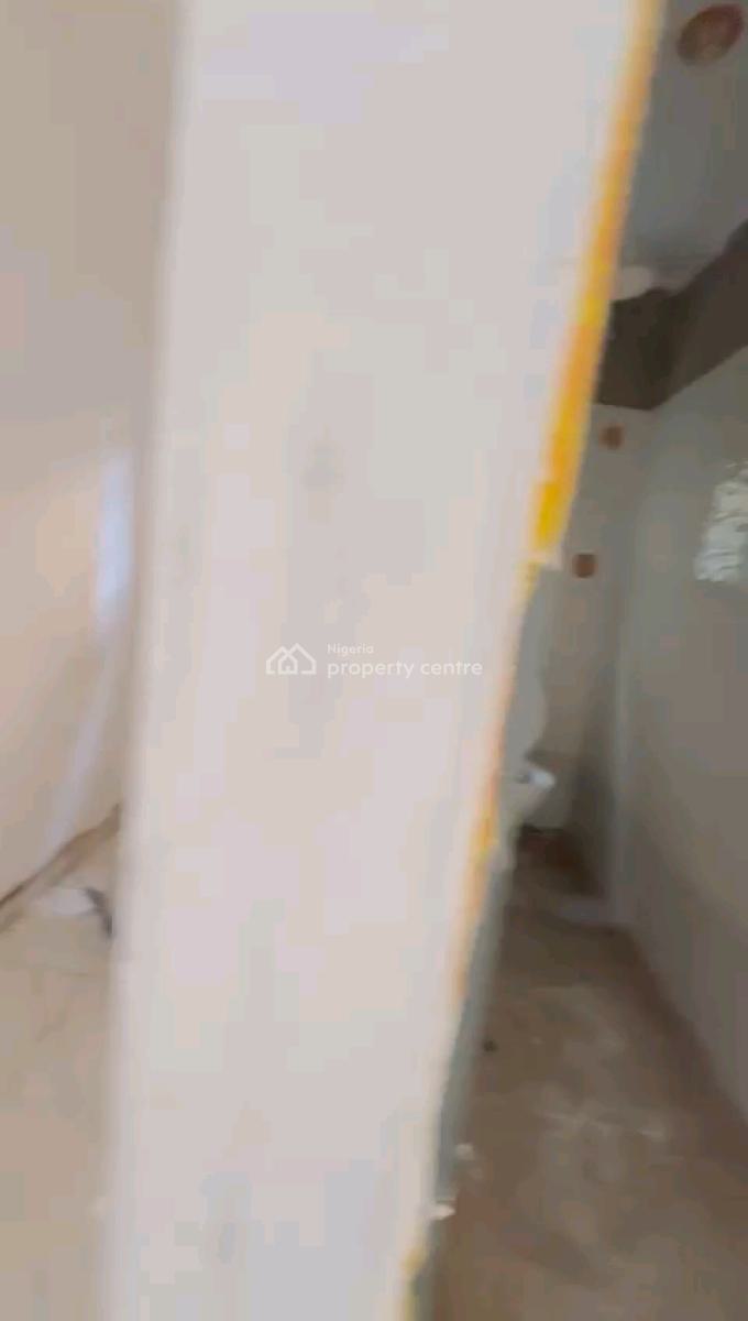 Relatively New and Spacious Miniflat, Groundfloor with 1toilet, Off Market Street, Shomolu, Lagos, Mini Flat (room and Parlour) for Rent