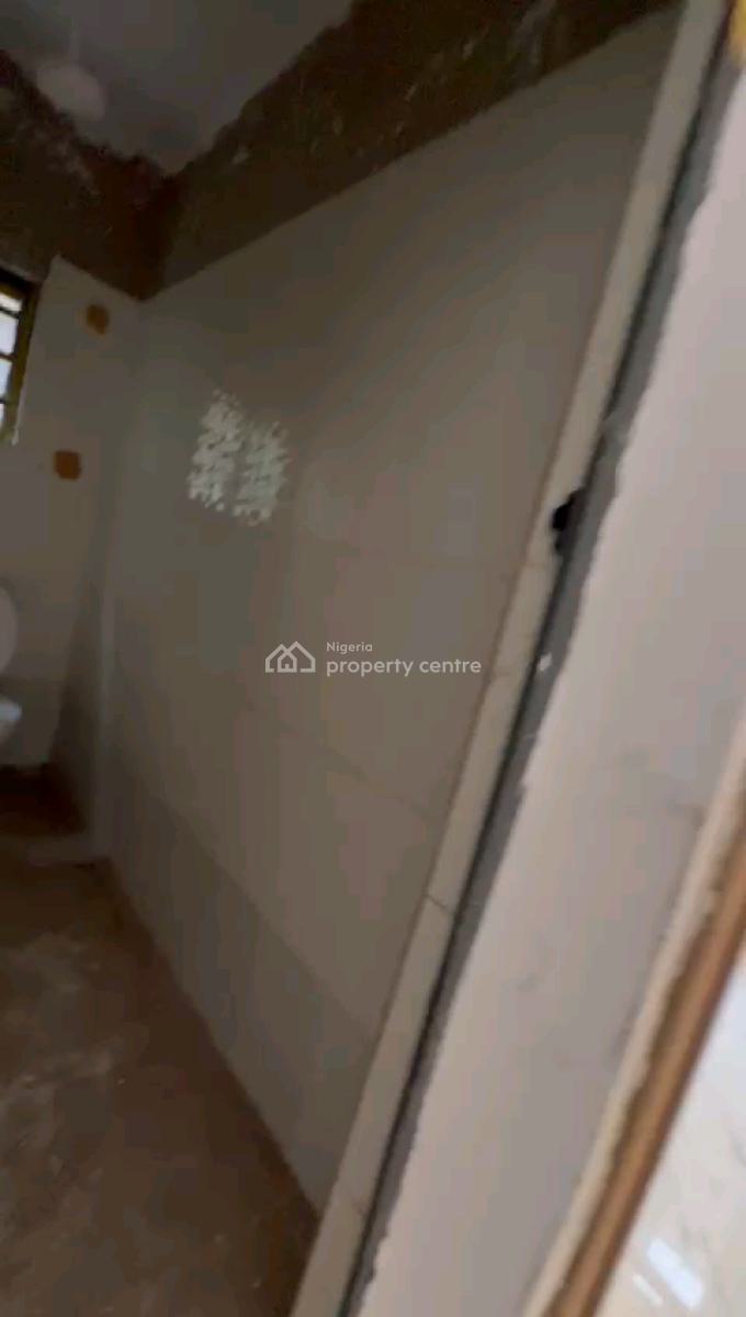 Relatively New and Spacious Miniflat, Groundfloor with 1toilet, Off Market Street, Shomolu, Lagos, Mini Flat (room and Parlour) for Rent