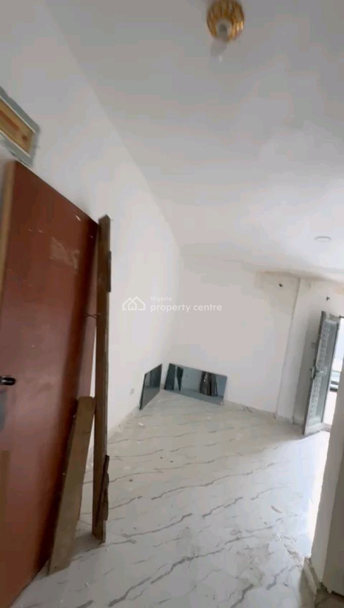 Relatively New and Spacious Miniflat, Groundfloor with 1toilet, Off Market Street, Shomolu, Lagos, Mini Flat (room and Parlour) for Rent