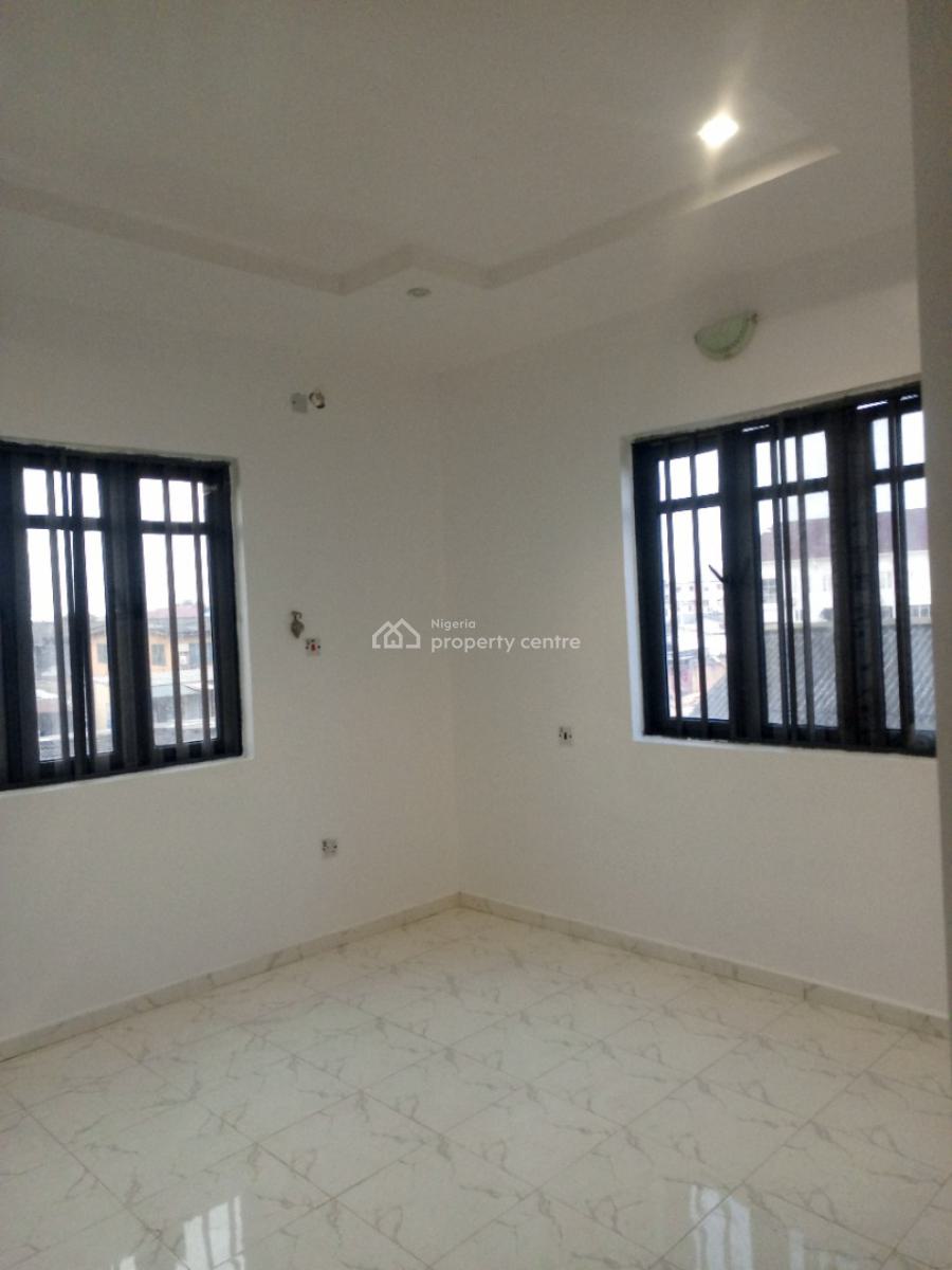 Lovely 2 Bedroom Flat with Wardrobe and Spacious Kitchen, Akowonjo, Alimosho, Lagos, Flat / Apartment for Rent