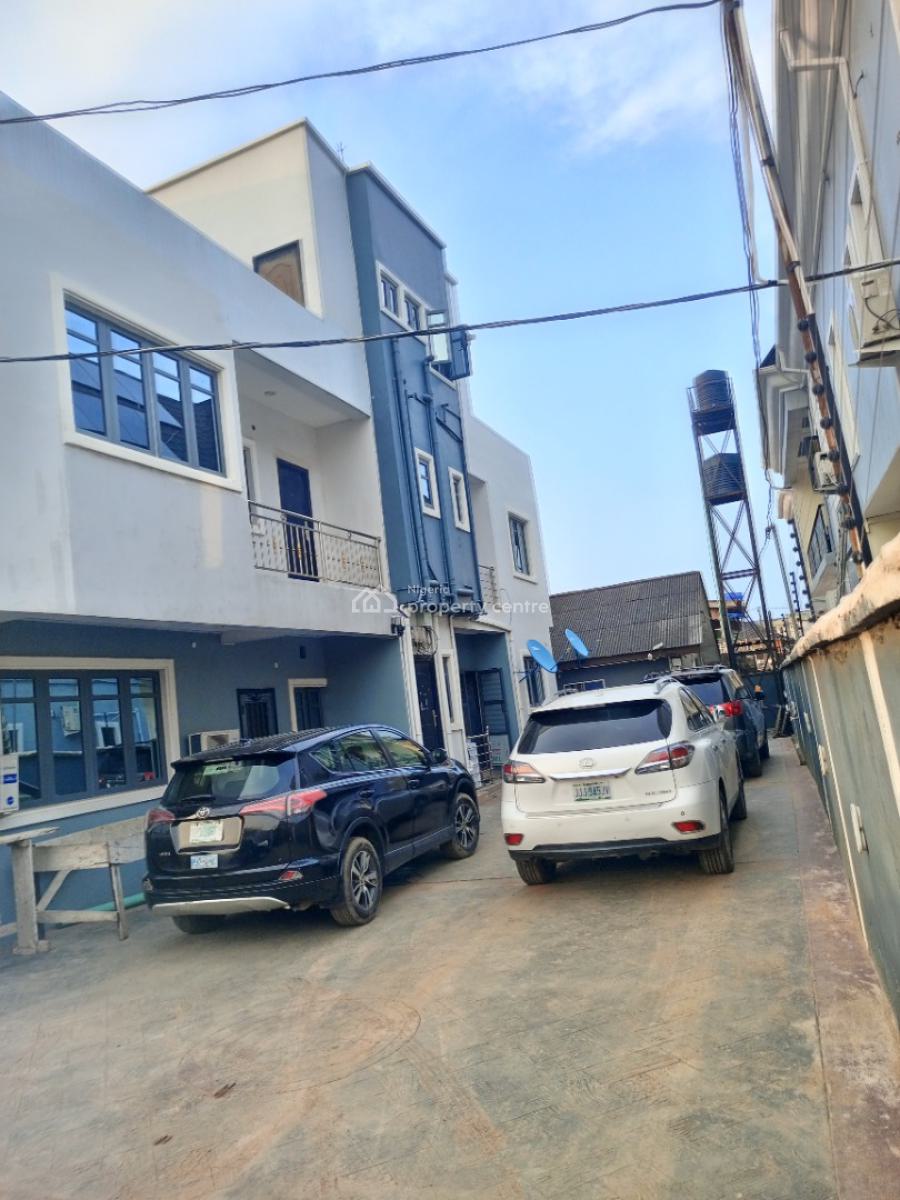 Lovely 2 Bedroom Flat with Wardrobe and Spacious Kitchen, Akowonjo, Alimosho, Lagos, Flat / Apartment for Rent