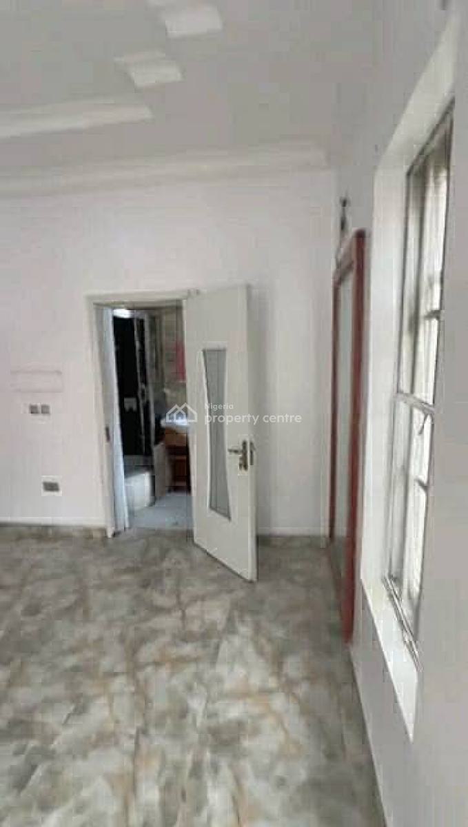 2 Bedroom Flat Upstairs, Chevyview Estate, Chevron Drive, Lekki, Lagos, Flat / Apartment for Rent