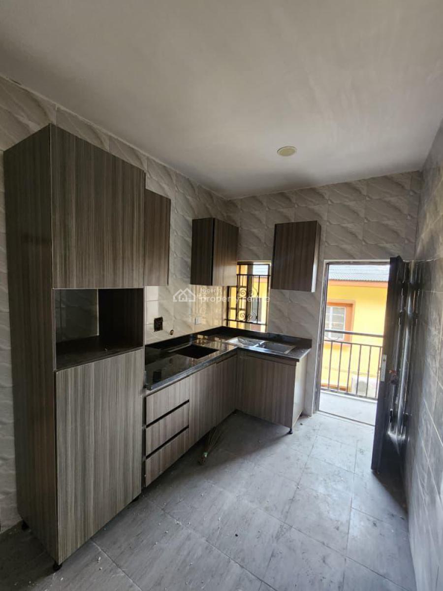 Well Renovated 3 Bedroom Flat, Off Ogunlana Drive, Surulere, Lagos, Flat / Apartment for Rent