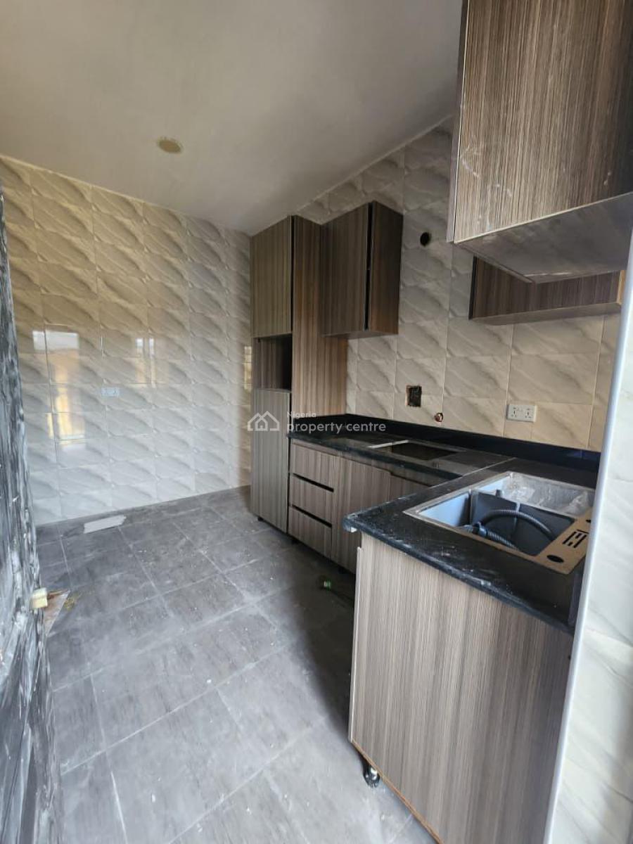 Well Renovated 3 Bedroom Flat, Off Ogunlana Drive, Surulere, Lagos, Flat / Apartment for Rent