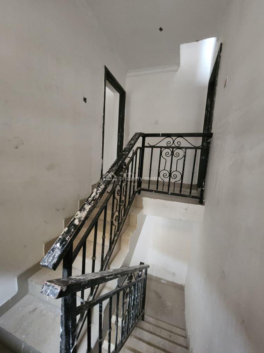 Well Renovated 3 Bedroom Flat, Off Ogunlana Drive, Surulere, Lagos, Flat / Apartment for Rent