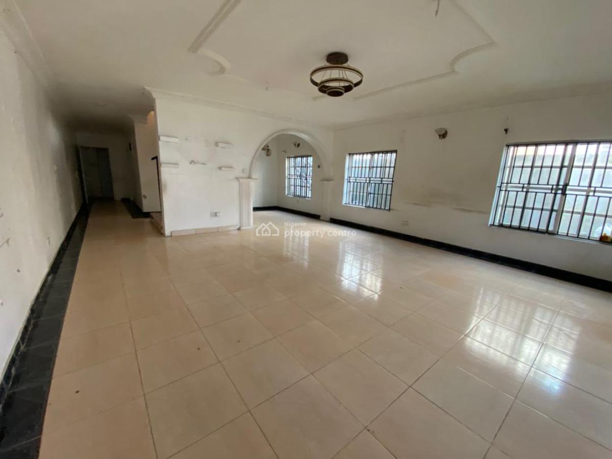 3 Bedrooms Semi Detached Duplex, Ikota Villa, Lekki, Lagos, Semi-detached Duplex for Rent